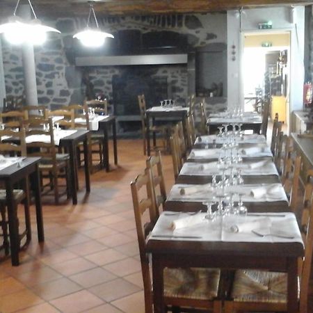 Auberge Les Fontilles Coltines Exterior photo